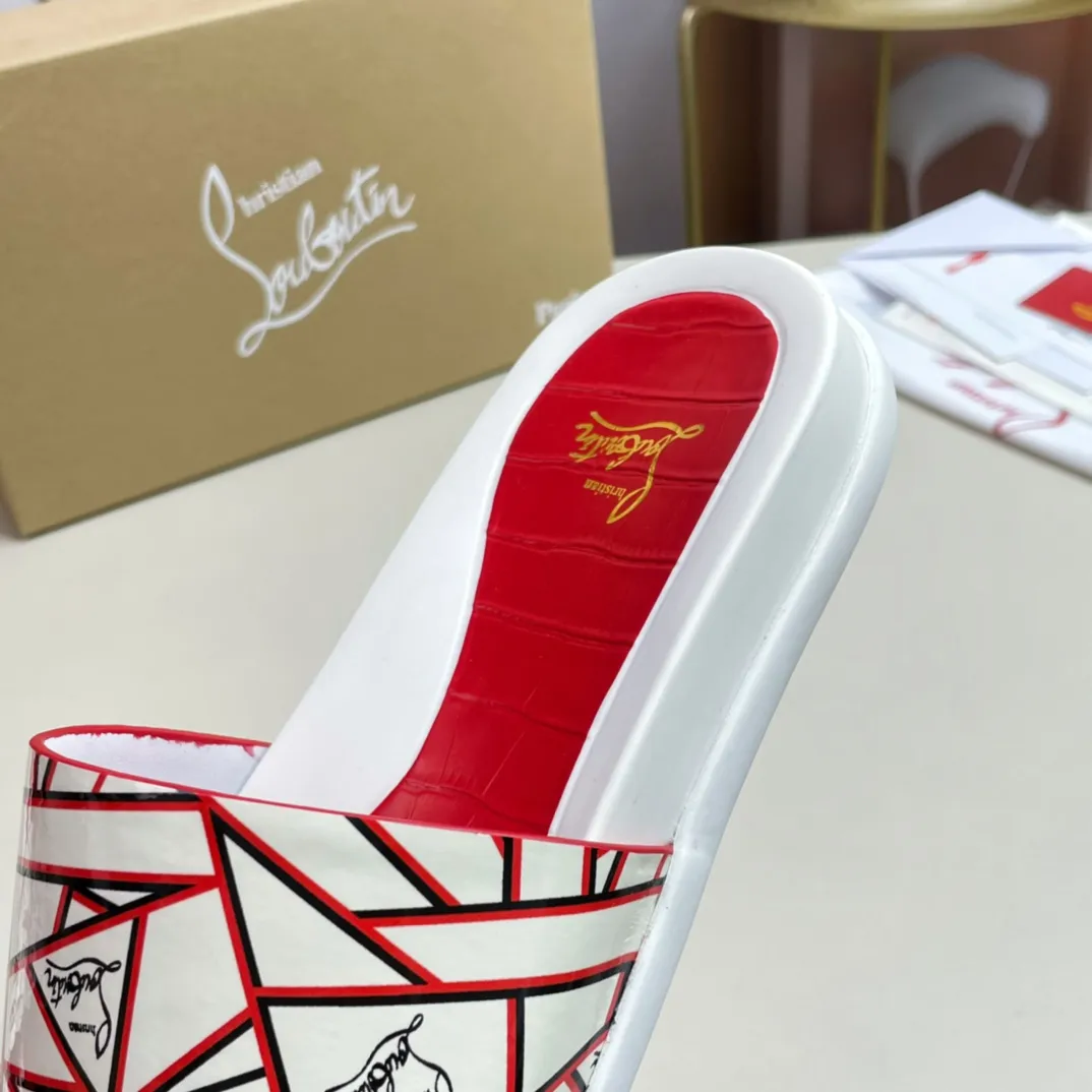 [CL red sole shoes] P: 300💰 size 38-45 Men's classic slippers, made on the official website 1:1, the original factory specializes in original materials ➖ OEM 3D printing pattern production ➖ Ultra-light non-slip outsole. Super fashionable and super comfortable, handsome on the feet, a must-have for men in summer! !